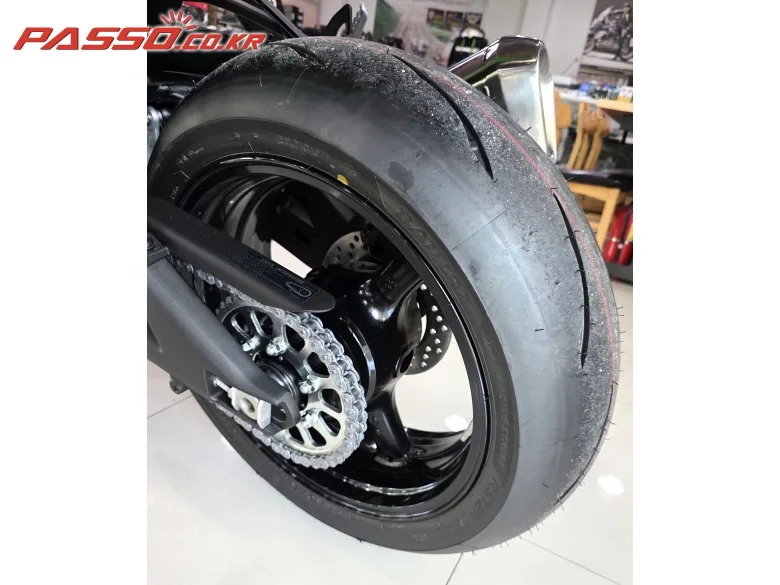 가와사키 닌자 ZX-10R 2026 2026 그린 사진 6