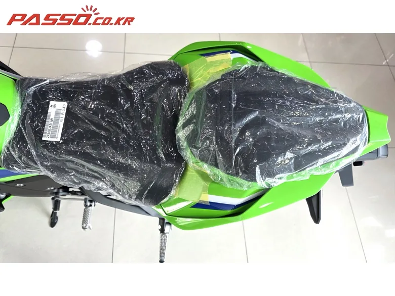가와사키 닌자 ZX-10R 2026 2026 그린 사진 8