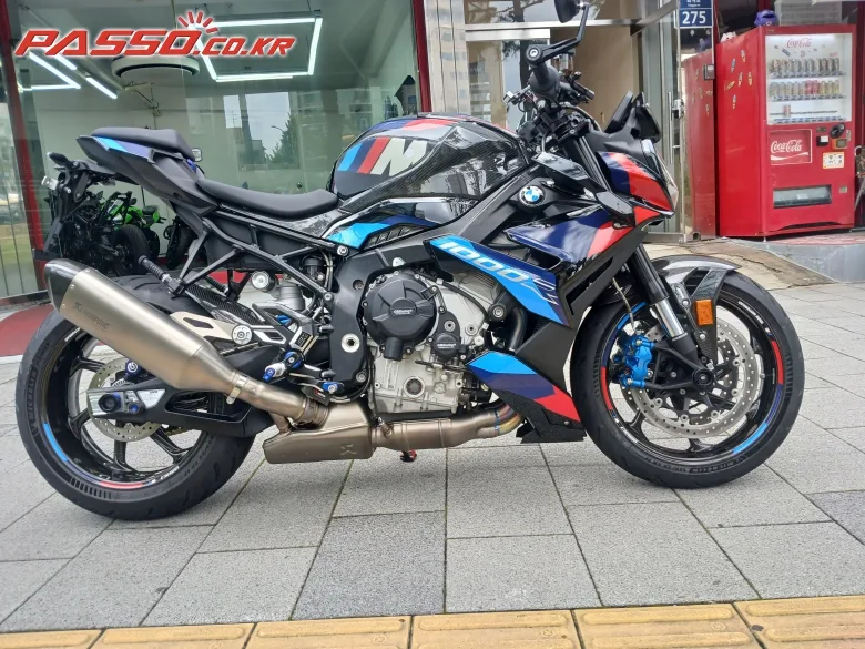 BMW M 1000 R 2024 블랙