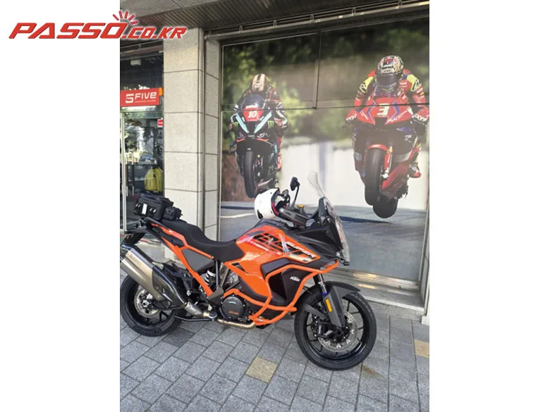 KTM 1290 슈퍼 어드벤쳐 S 2023 오렌지 사진 6