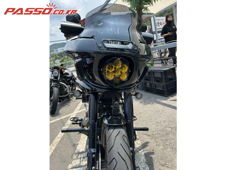 할리데이비슨 로우라이더 ST 2022 블랙 사진 2