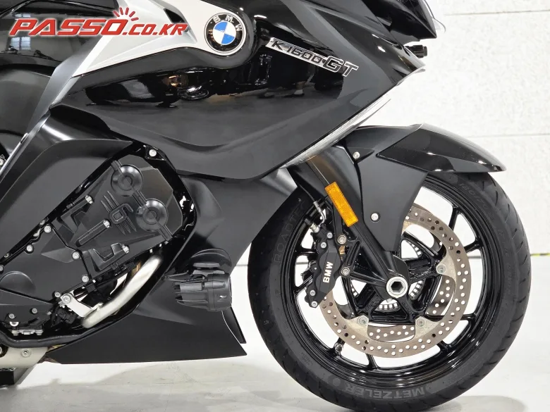BMW K 1600 GT 2026 블랙 사진 6
