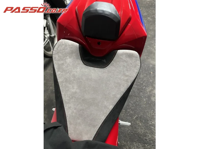 혼다 CBR 1000 RR-R 파이어블레이드 SP 2025 레드 사진 8