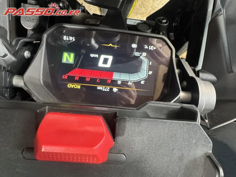 BMW R 1250 GS 어드벤처 2024 블랙 사진 4