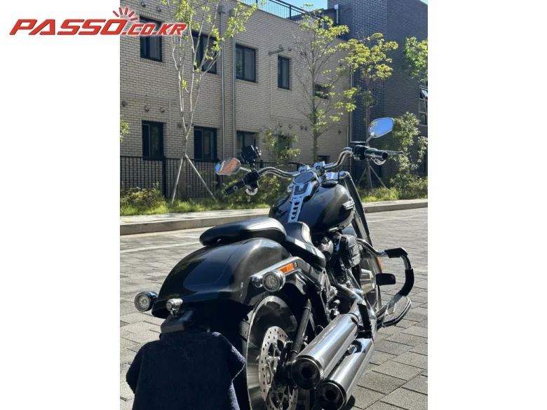 할리데이비슨 팻보이 114 2024 블랙 사진 3