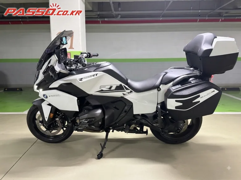 BMW R 1300 RT 2026 화이트 사진 2