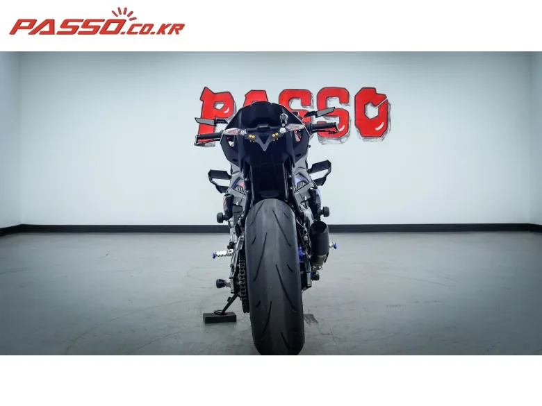 BMW M 1000 R 2023 블랙 사진 3