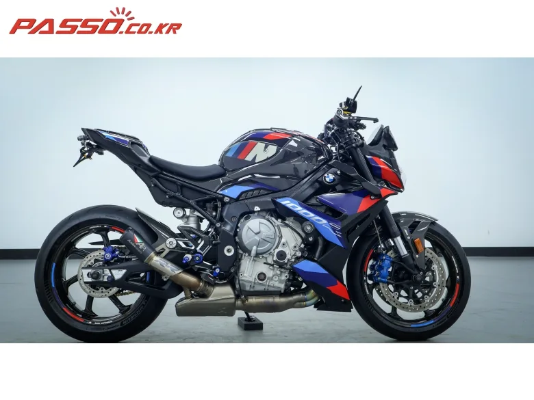 BMW M 1000 R 2023 블랙 사진 1