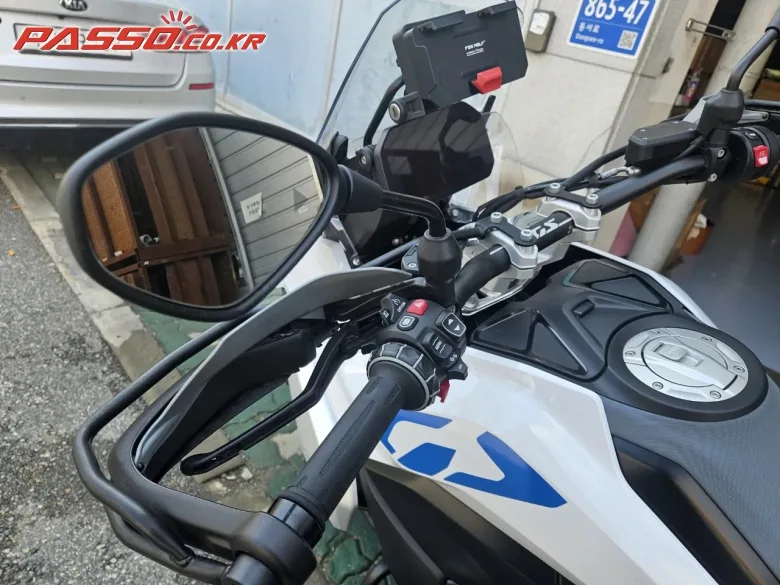 BMW R 1300 GS 2025 화이트 사진 4