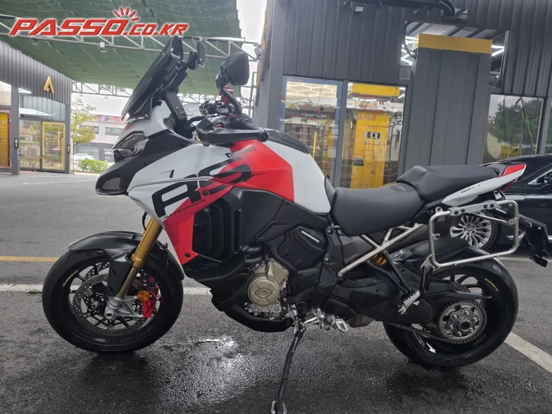 두카티 멀티스트라다 V4 RS 2024 레드 사진 2