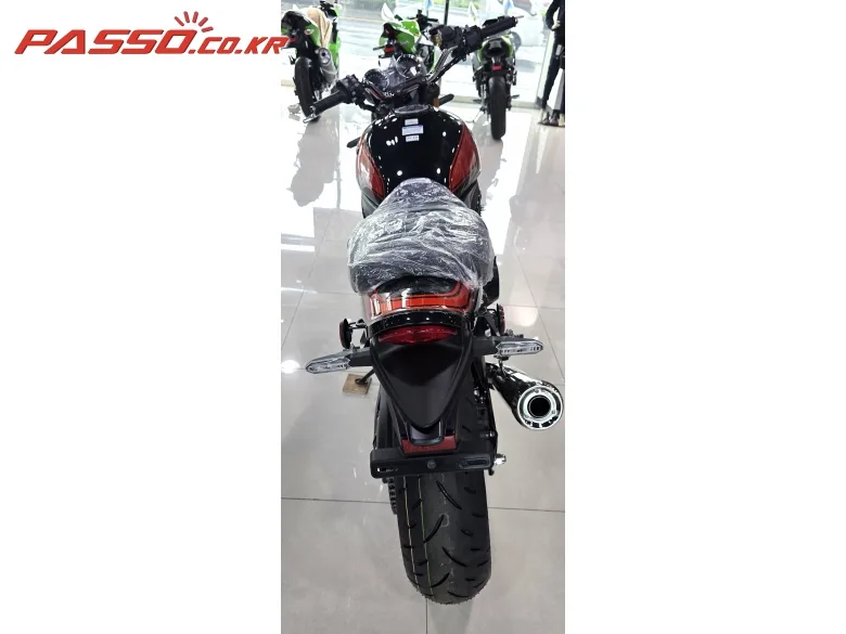 가와사키 Z 900 RS SE ABS 2027 레드 사진 3