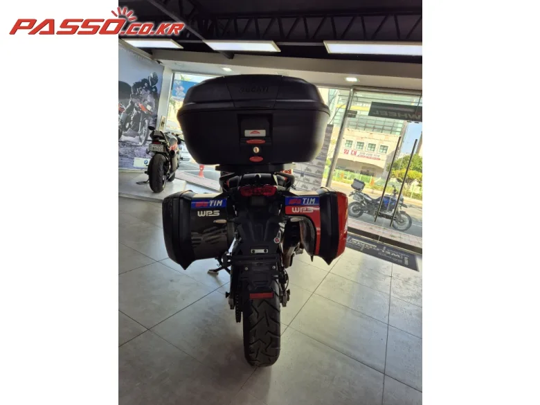 두카티 멀티스트라다 V4 S 2022 레드 사진 3