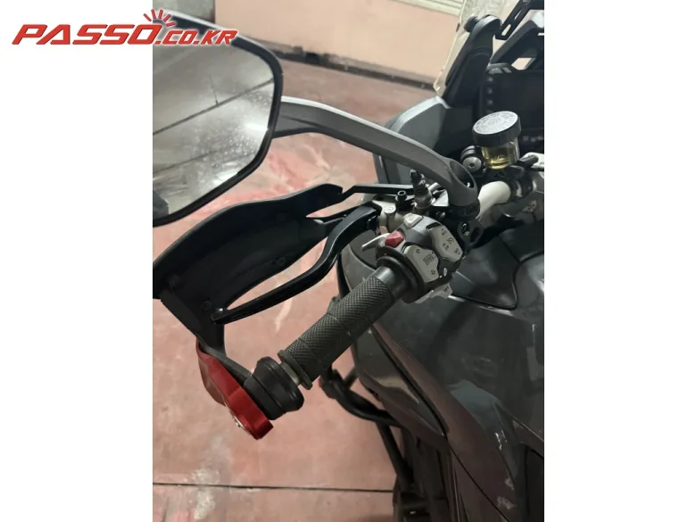 두카티 멀티스트라다 V2 S 2022 블랙 사진 4