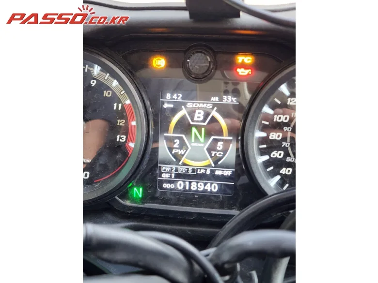 스즈키 스즈끼 하야부사 2022 레드 사진 4