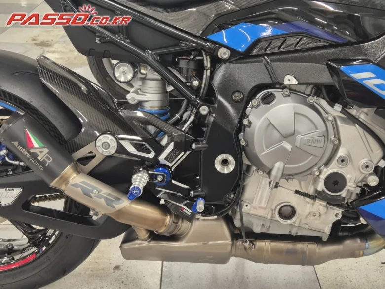 BMW M 1000 R 2023 블랙 사진 5