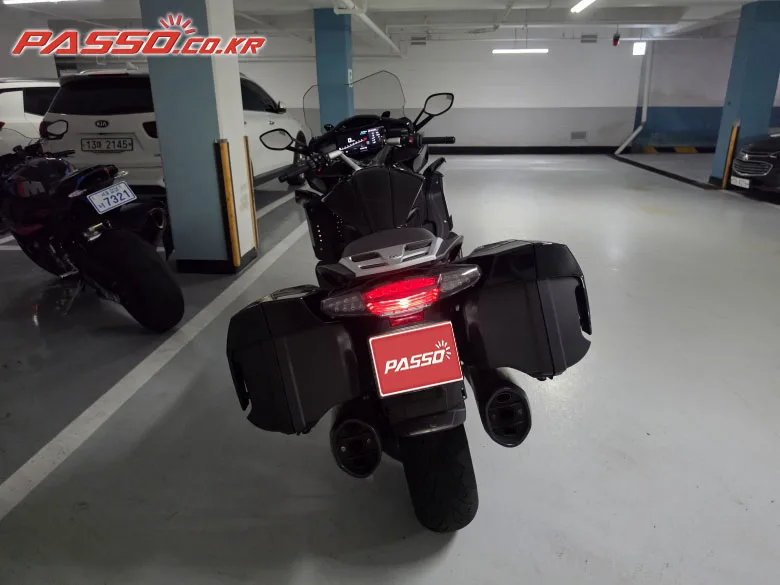BMW K 1600 GT 2025 블랙 사진 3