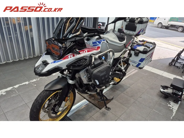 BMW R 1250 GS 어드벤처 2022 화이트 사진 2