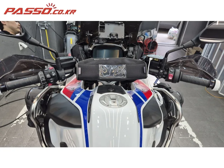 BMW R 1250 GS 어드벤처 2022 화이트 사진 4
