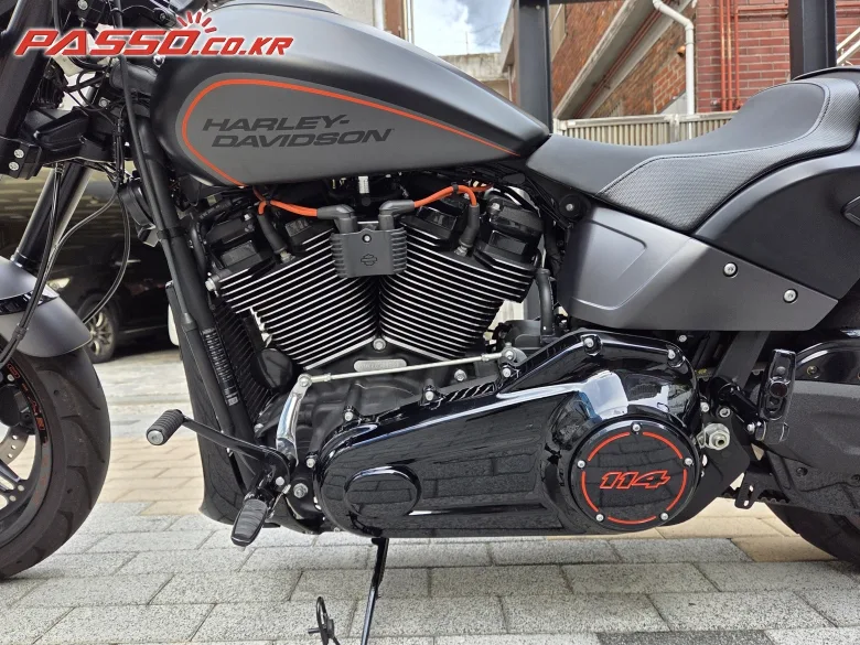 할리데이비슨 FXDR 114 2019 블랙 사진 5