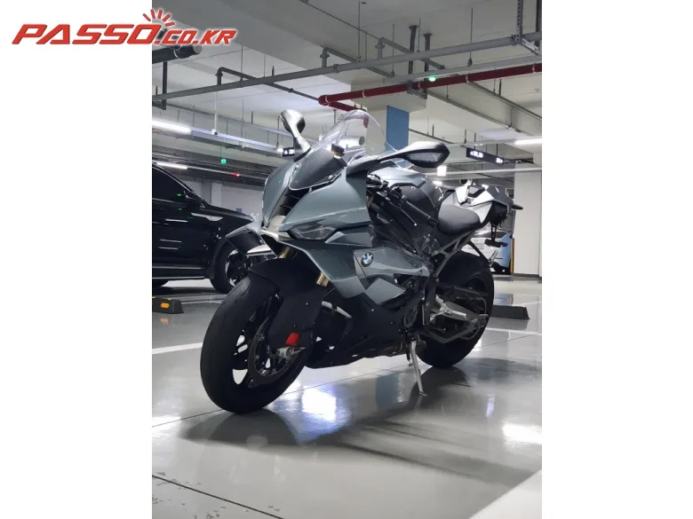 BMW S 1000 RR 2025 실버 사진 2