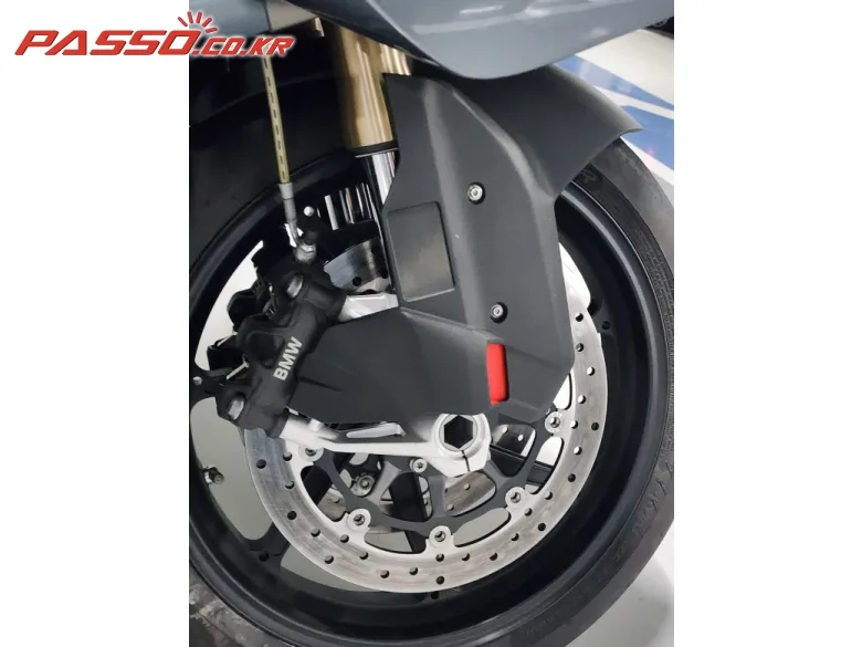 BMW S 1000 RR 2025 실버 사진 6