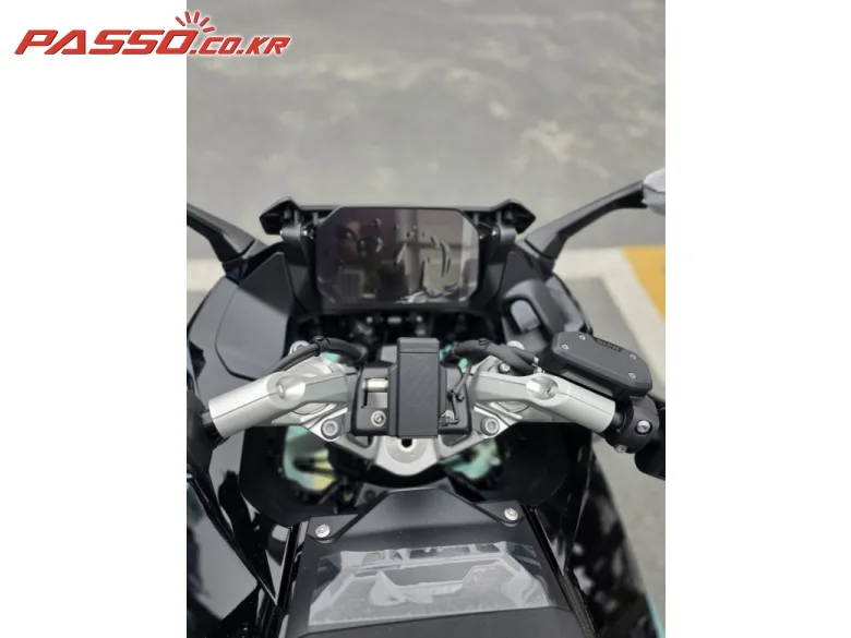 BMW R 1300 RS 2026 블루 사진 4