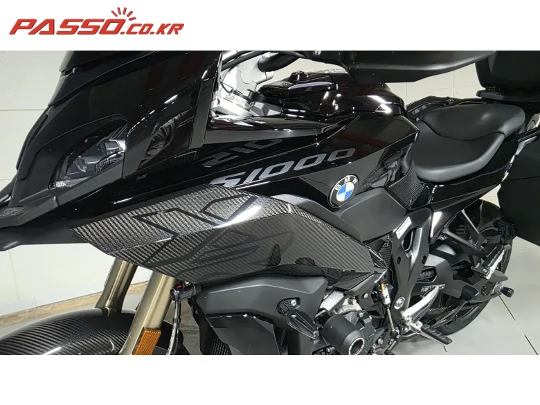 BMW S 1000 RR 2023 블랙 사진 5
