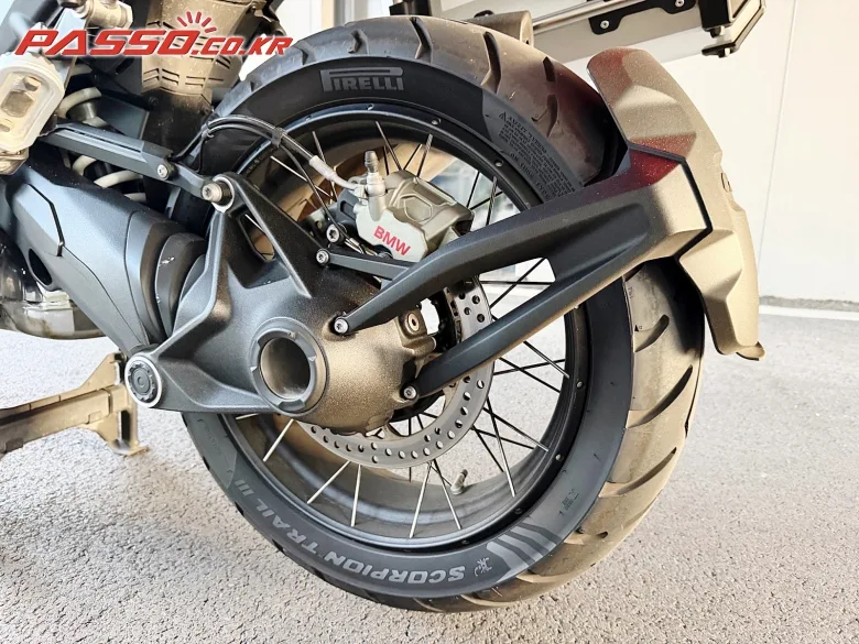 BMW R 1300 GS 2024 실버 사진 6