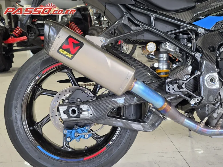 BMW M 1000 RR 2024 레드 사진 7