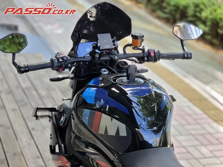 BMW M 1000 R 2023 블루 사진 4