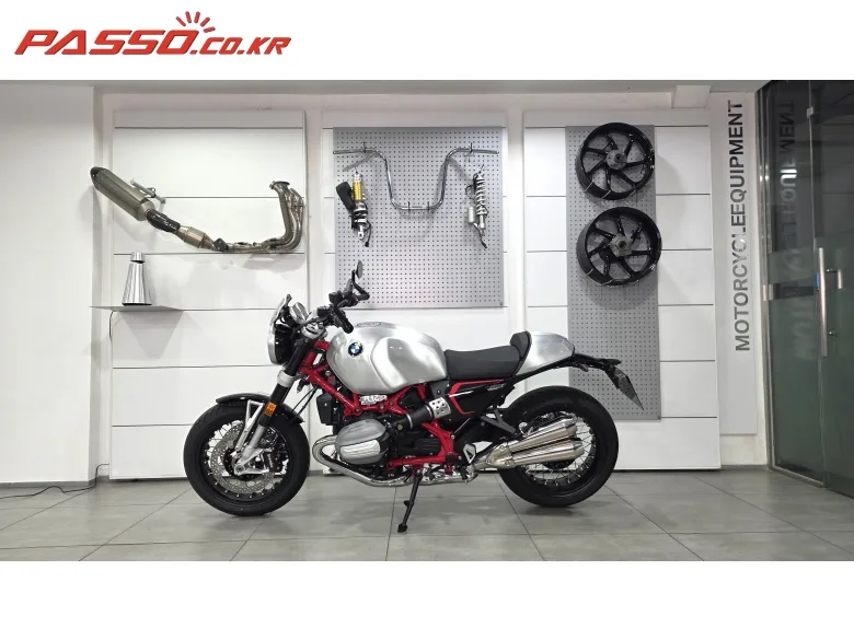 BMW R 12 나인 티 2026 버건디 사진 2