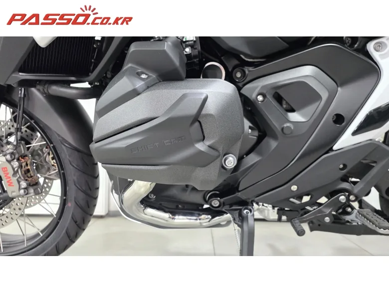 BMW R 1300 GS 2026 화이트 사진 5