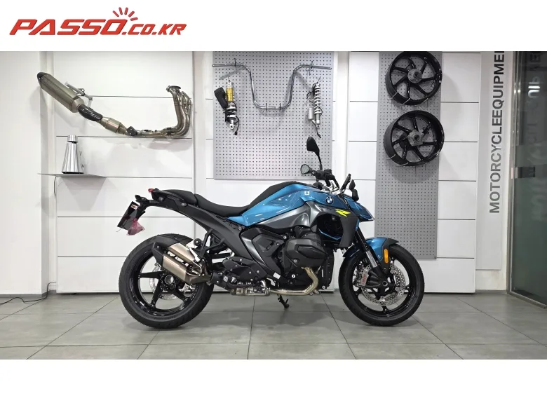 BMW R 1300 R 2026 블루