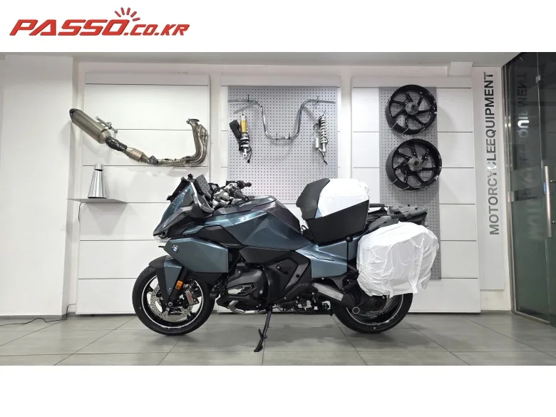 BMW R 1300 RT 2026 블루 사진 2