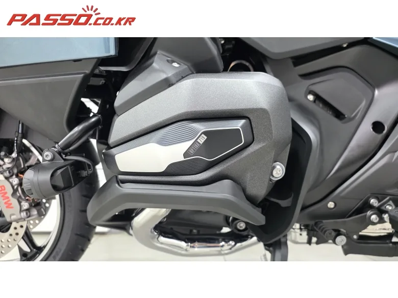 BMW R 1300 RT 2026 블루 사진 5