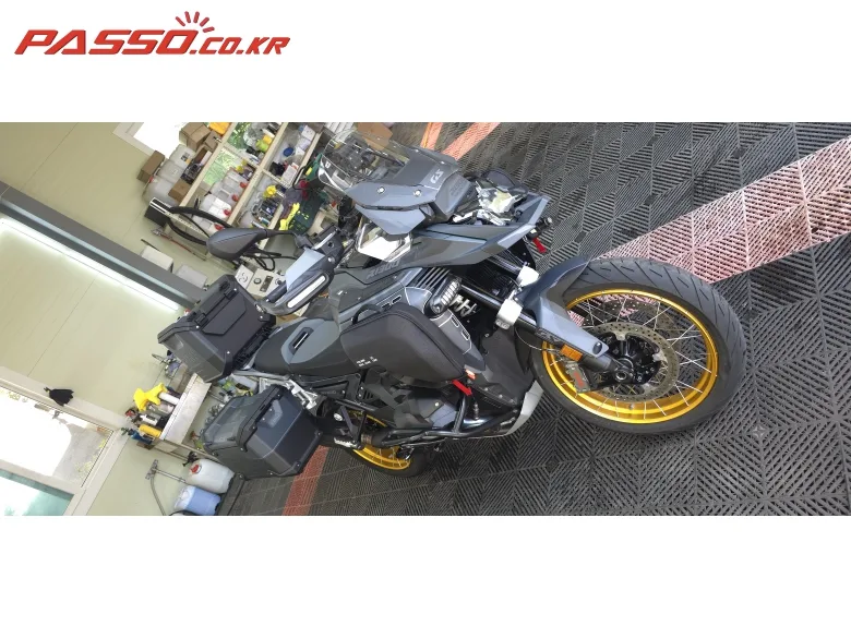 BMW R 1300 GS 어드벤쳐 2026 블랙 사진 3
