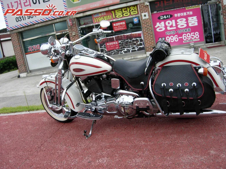 할리데이비슨 헤리티지스피링거 1997 화이트 사진 2