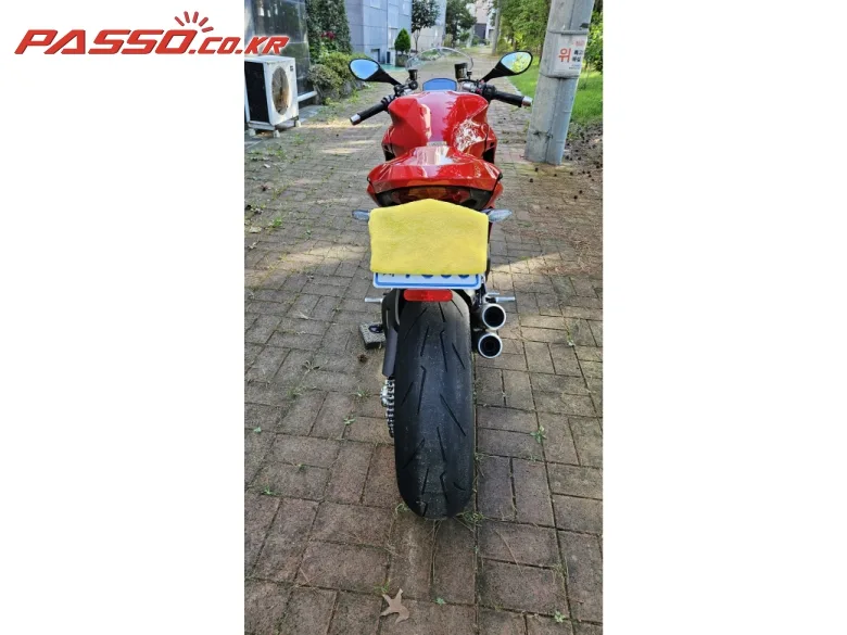 두카티 슈퍼스포츠 950 S 2021 레드 사진 3