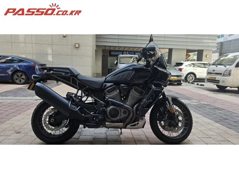 할리데이비슨 팬 아메리카 1250 스페셜 2023 블랙 사진 1