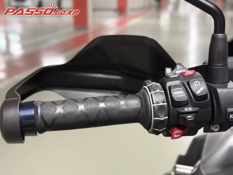 BMW R 1250 GS 어드벤처 2023 블랙 사진 4