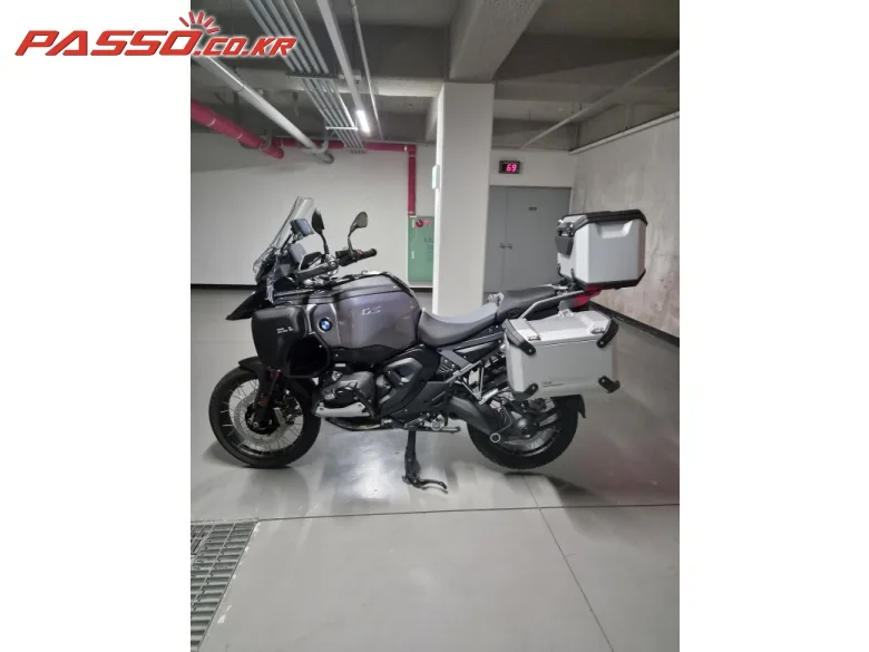 BMW R 1300 GS 어드벤쳐 2025 실버 사진 2