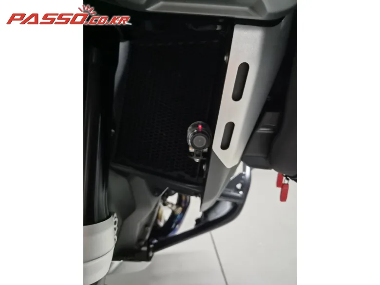 BMW R 1300 GS 어드벤쳐 2025 실버 사진 6