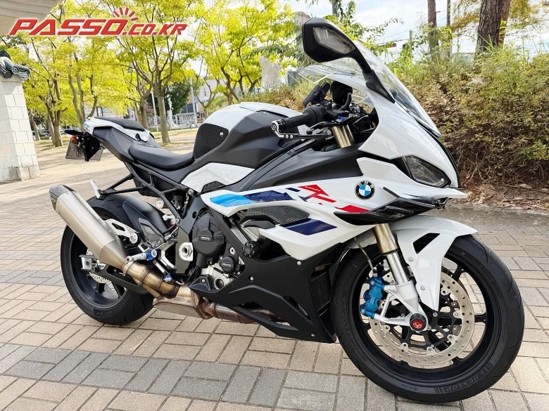 BMW S 1000 RR 2023 화이트 사진 1