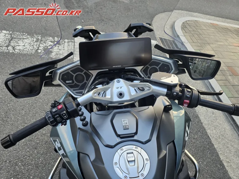 BMW R 1300 RT 2026 건메탈 사진 4