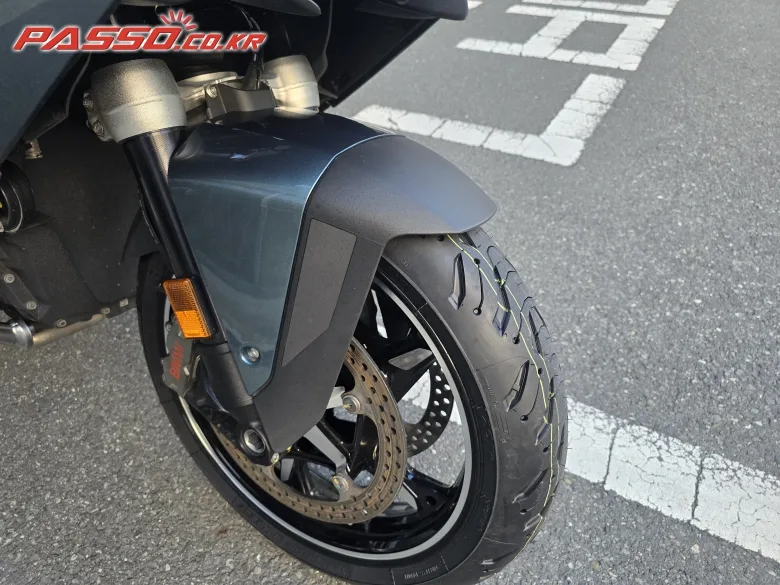 BMW R 1300 RT 2026 건메탈 사진 6