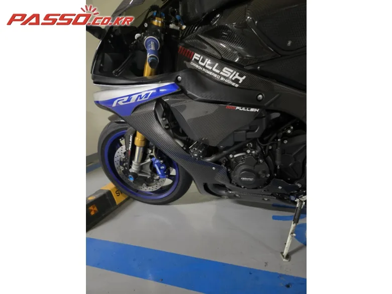 야마하 YZF R1 M 2018 네이비 사진 5