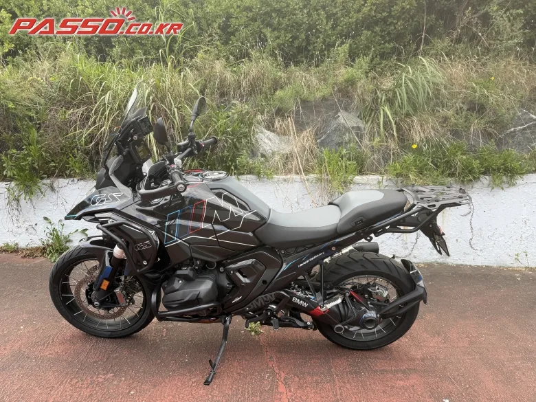 BMW R 1300 GS 2024 블랙 사진 2