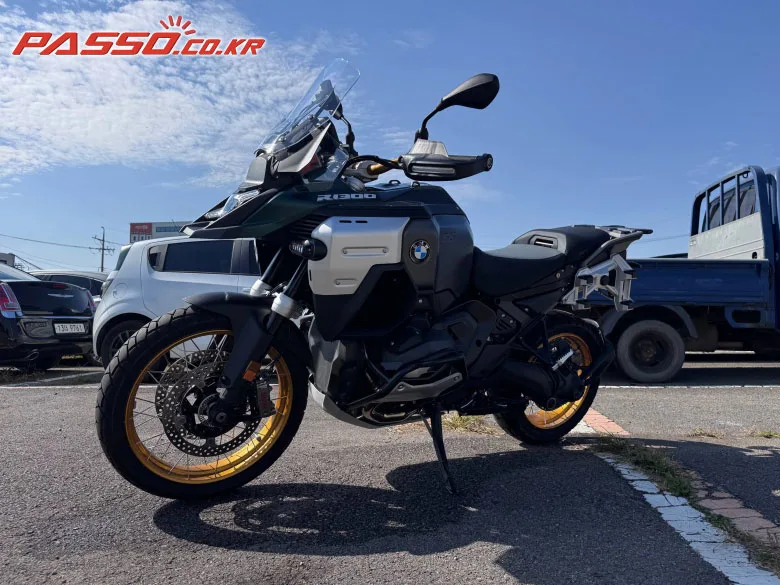 BMW R 1300 GS 어드벤쳐 2026 블랙 사진 2