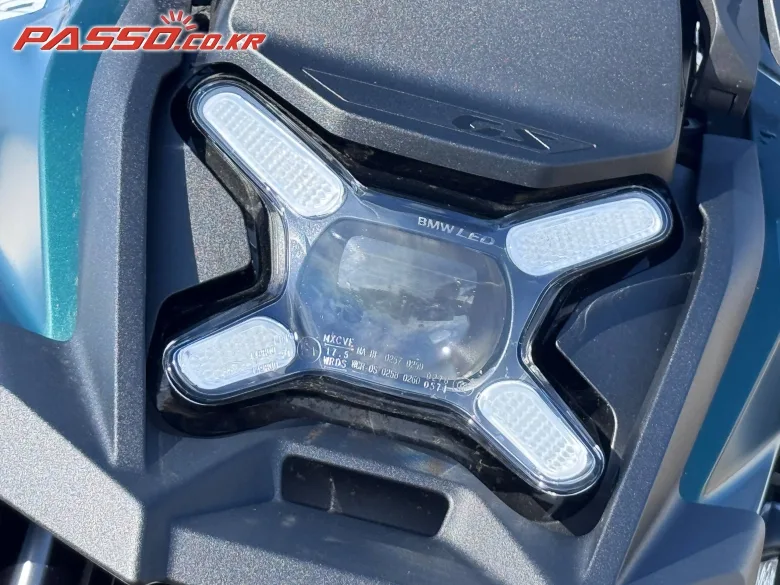 BMW R 1300 GS 어드벤쳐 2026 블랙 사진 4