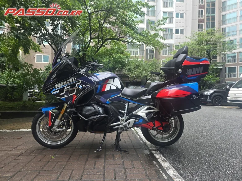 BMW R 1250 RT 2022 블랙 사진 2